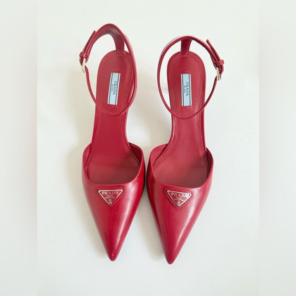 Prada Scarlet Red Leather Logo Plaque pointed toe ankle strap pumps EU 40 - Picture 5 of 14